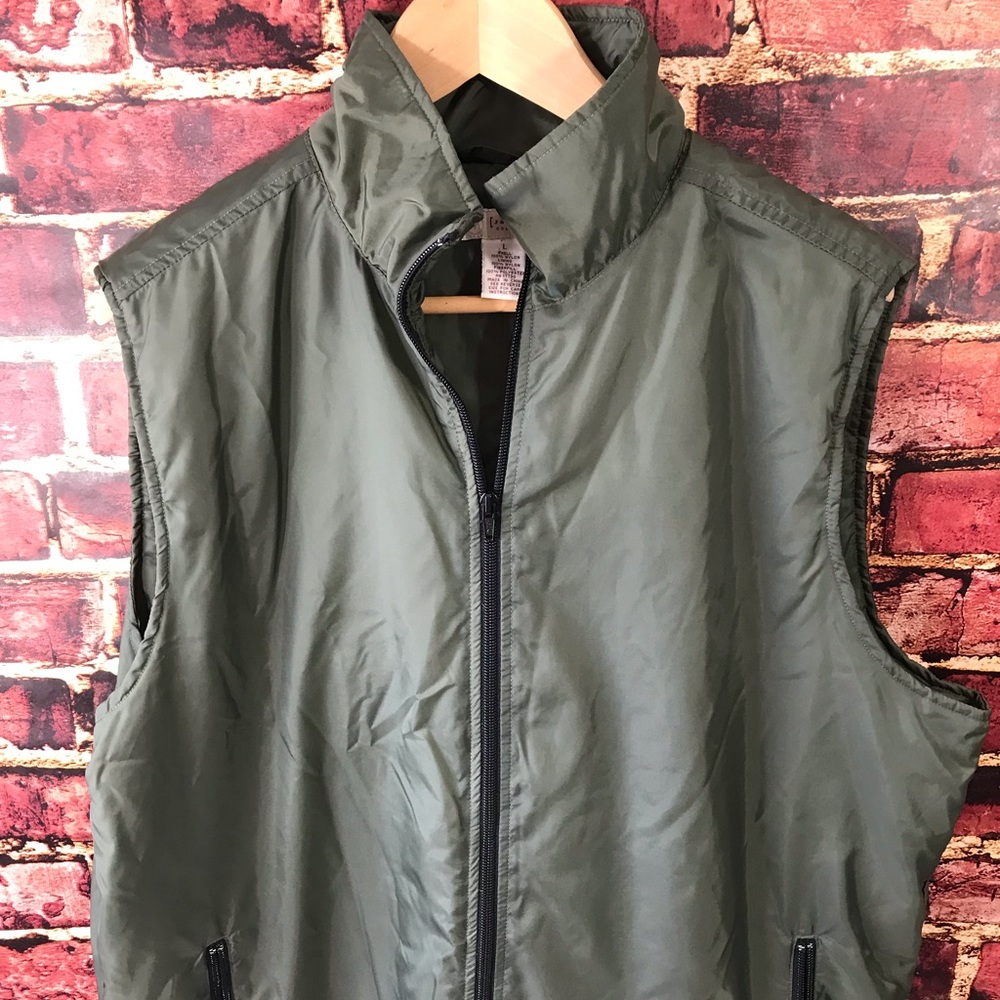 M Surveyor’s collection XL light weight vest green